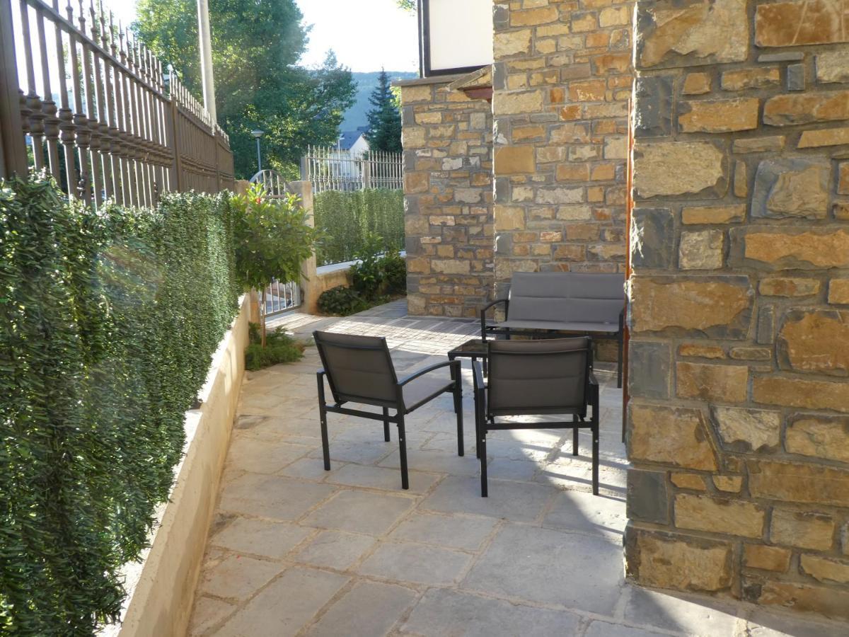 Casa Con Jardin Frente Ciudadela Villa Jaca Dış mekan fotoğraf